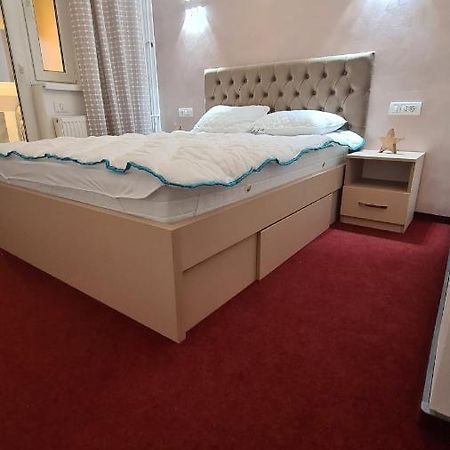 Studio Albert Râmnicu Vâlcea Eksteriør bilde